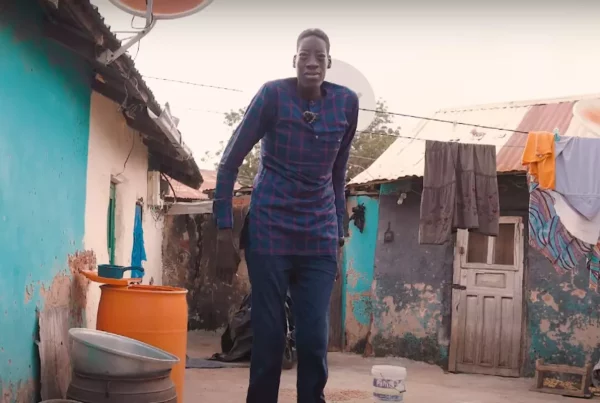 How tall is Ghana tallest man?