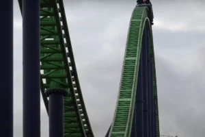 Bird Strike to the tallest roller coaster 