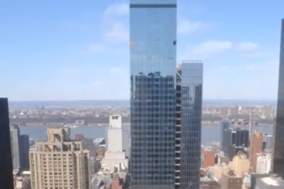 tallest hotel in new york 