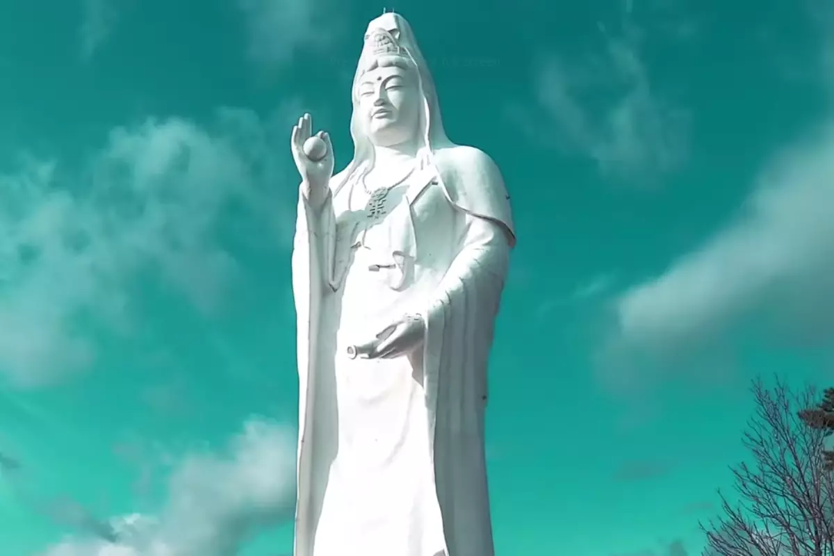 Fifth tallest statue in the world