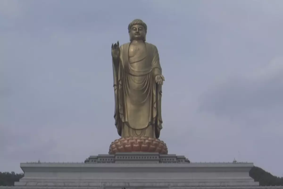 2nd tallest statue in the world