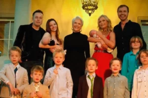 How Tall Is Elon Musk? Know His Family and Businesses