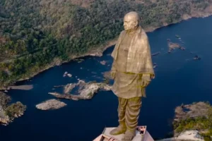How Tall is the tallest statue in the world?