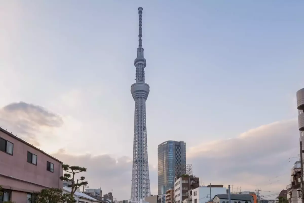 what is the height of tallest tower in the world?